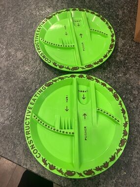 Constructive eating plates